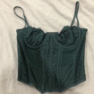 Out from under modern love corset size L